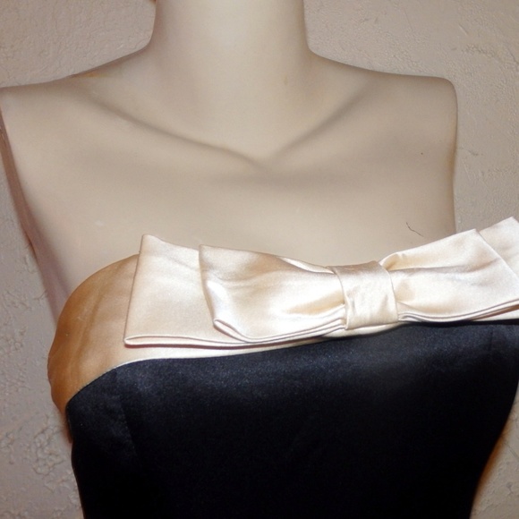 Betsey  Johnson Black Strapless Cocktail Dress - Picture 4 of 5